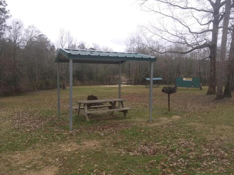 Whispering Creek Lodging & Rv Resort Newton Экстерьер фото
