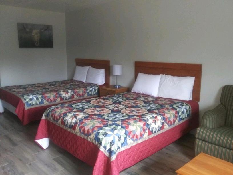 Whispering Creek Lodging & Rv Resort Newton Экстерьер фото
