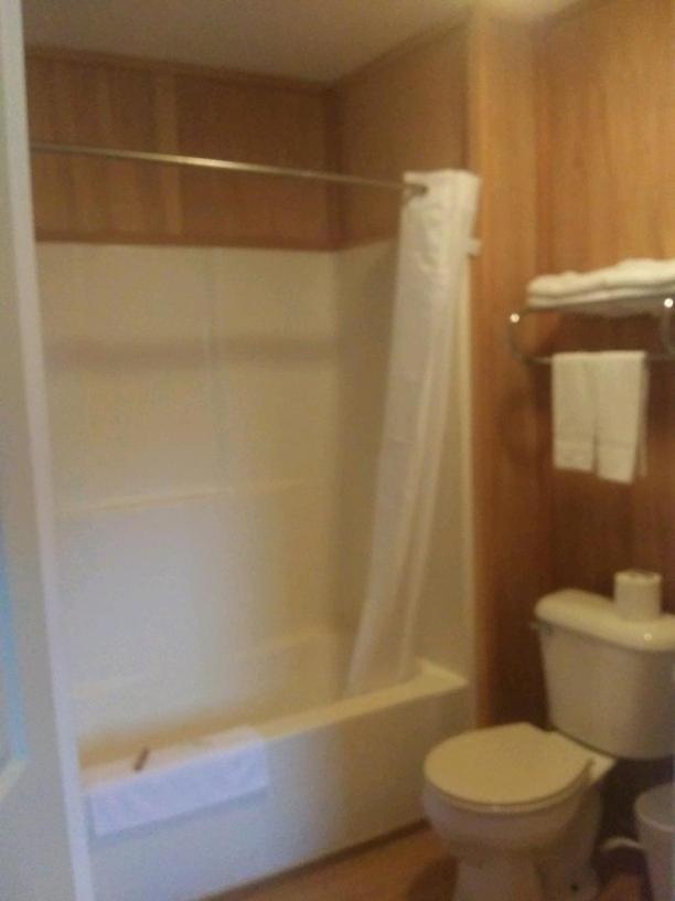 Whispering Creek Lodging & Rv Resort Newton Экстерьер фото